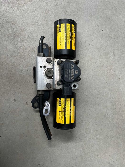 Помпа за окачване Toyota Land Cruiser 150 48860/60030