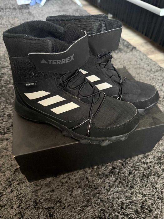 Ghete iarna ADIDAS marimea 38