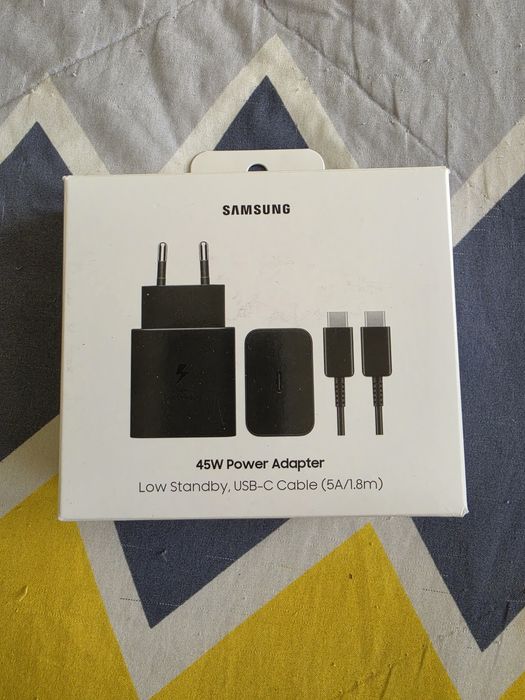 Продавам комплект зарядно 45w
