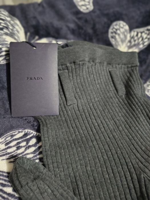 Colanți Prada noi cu etichetă