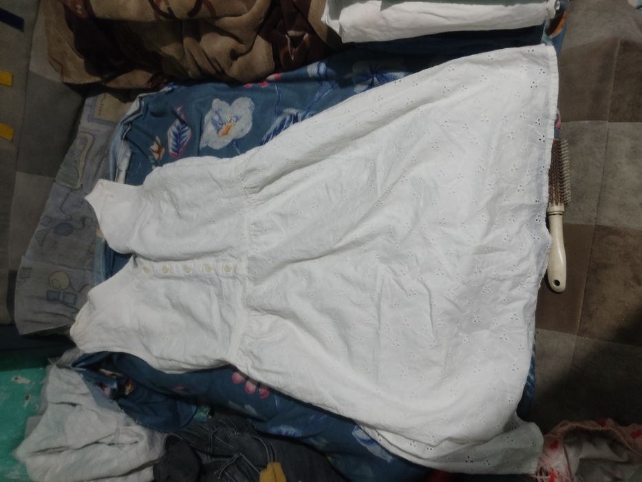 Продам вещи за 2000