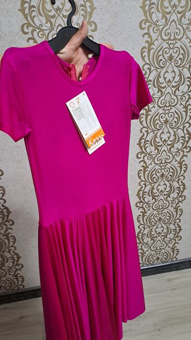 Рейтинговое платье на рост 140-146