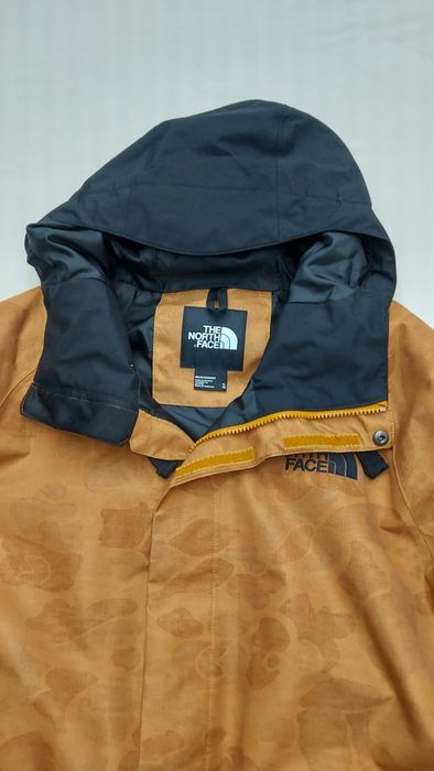 Зимно яке тютюнево черен цвят THE NORTH FACE