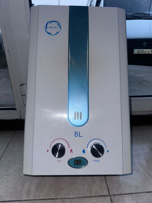 Проточный водонагреватель Газ колонка Лидер