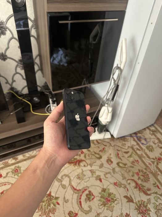 Продаю iPhone 13 в новом состояние