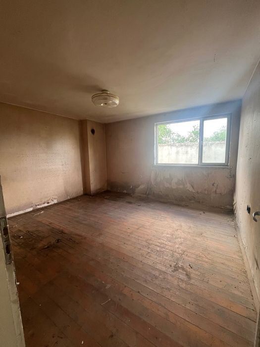 Продава се Къща в с. Васил Друмев, Област Шумен - 54 кв.м за 1511 €/кв.м - Снимка #4