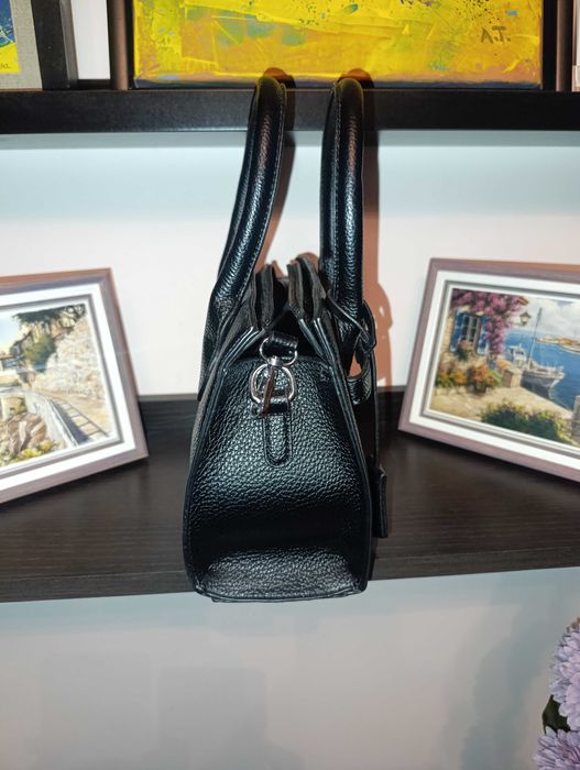 Свежа нова чанта естествена кожа