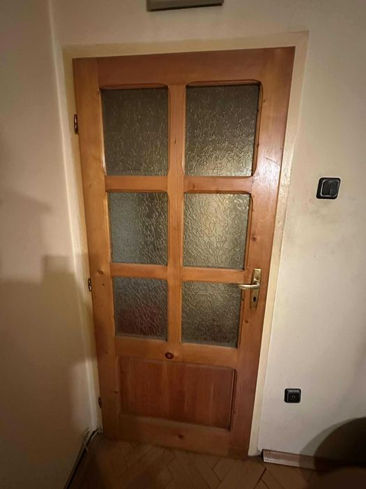 Масивни дървени интериорни врати (със и без стъкло)