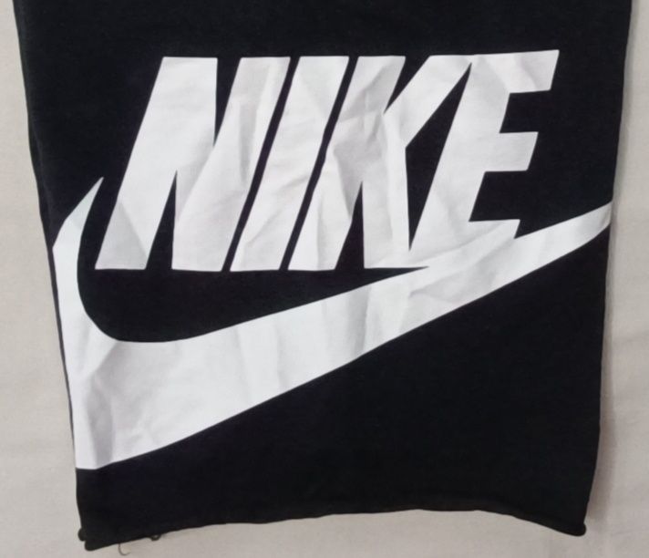 Nike Sportswear Swoosh Shorts оригинални гащета ръст 147-158см Найк памук спорт шорти
