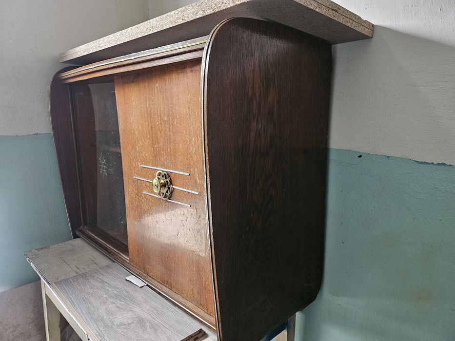 Тумба под телевизор