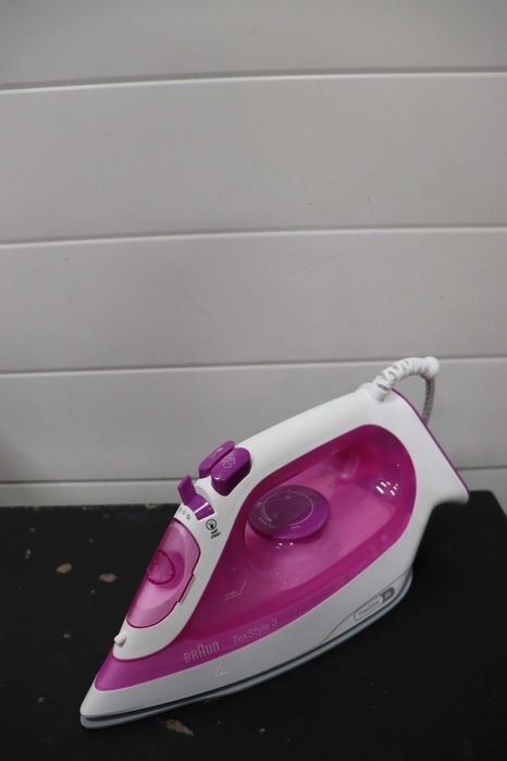 Парна ютия Braun Texstyle 3, SI 3030, FreeGlide 3D, 2300W, ПРОМОЦИЯ!