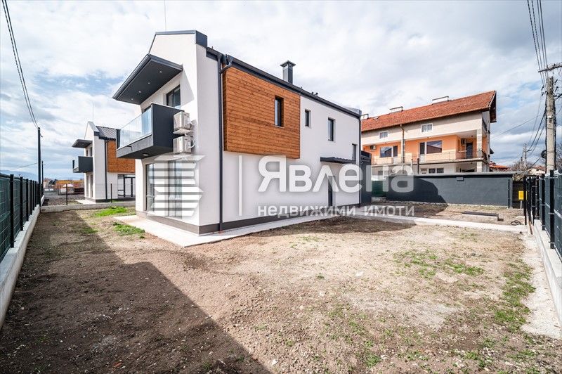 Продава се Къща в с. Равно поле, Област София-област - 222 кв.м за 1577 €/кв.м - Снимка #4
