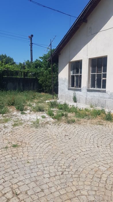Продава промишлен имот в гр.Дупница