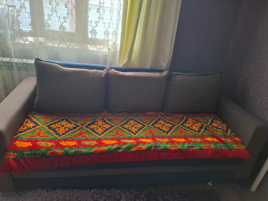 Мягкий мебель диван