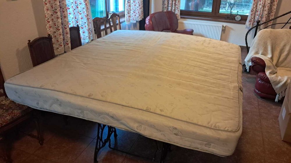Saltea Relaxa, utilizata, cu mici defecte, 180x200 cm