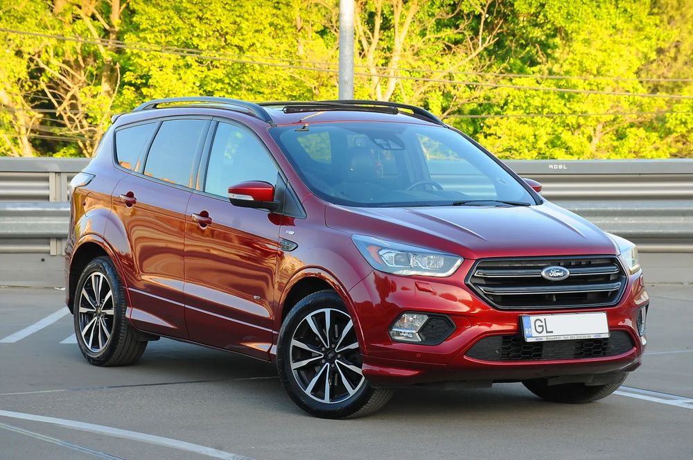 Ford Kuga AWD 2017 2.0TDCi 180 CP E6 4x4 CutieAut Clima Piele Navi Camera Xenon
