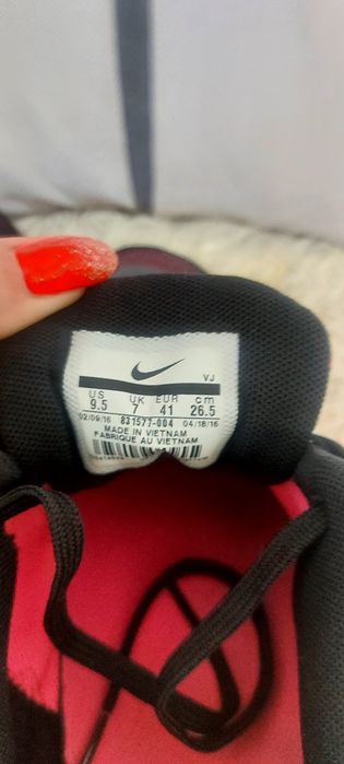 Почти нови обувки Зара и маратонки Адидас , Найк41 номер