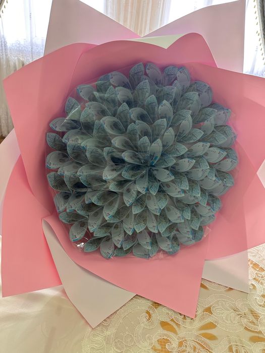 Гүл, цветы ақшамен жасалған гүлдер