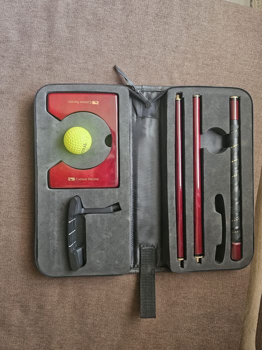 Cathay Pacific Executive Mini Golf Set – Corporate VIP Gift  Minigolf