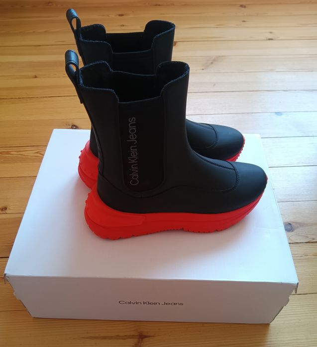 Страхотни Calvin Klein спортни боти р-р 36