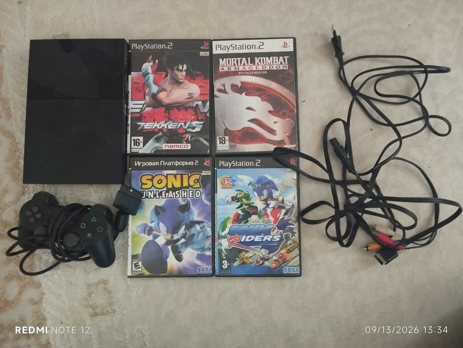 Срочно Playstation 2 с 4 играми