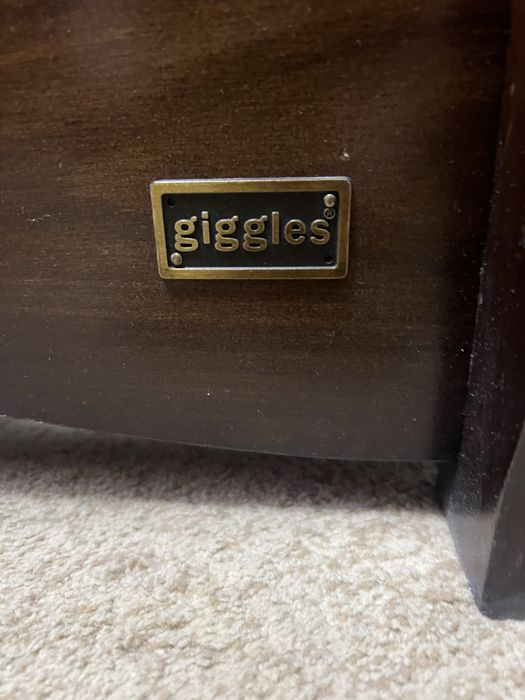 Детская кроватка giggles