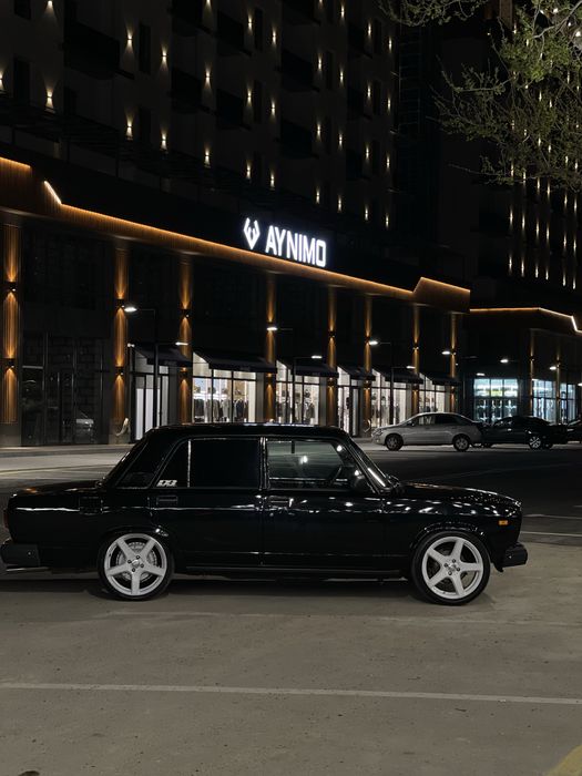 Vaz 2107 sotiladi
