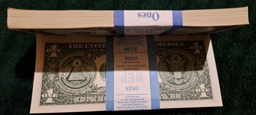 100 bancnote colectie  de 1 dolar,serii consecutive