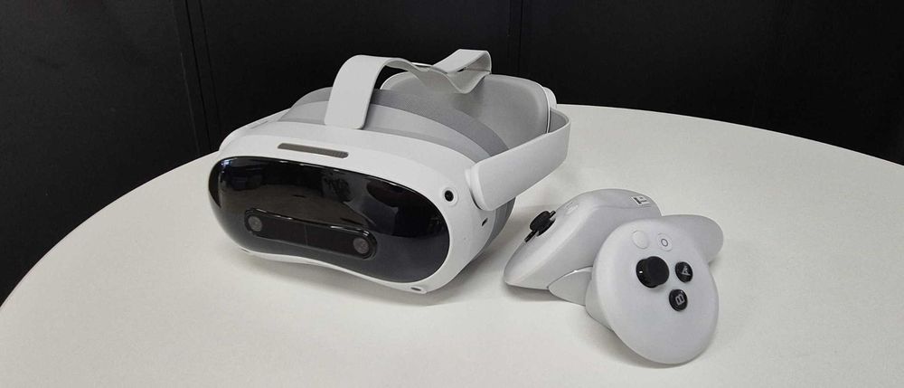 Ochelari VR - Pico 4 Ultra