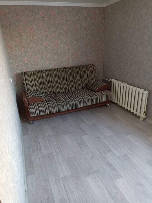 Сдам квартиру двухкомнатную