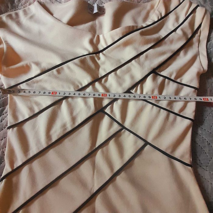 Дамска нова рокля