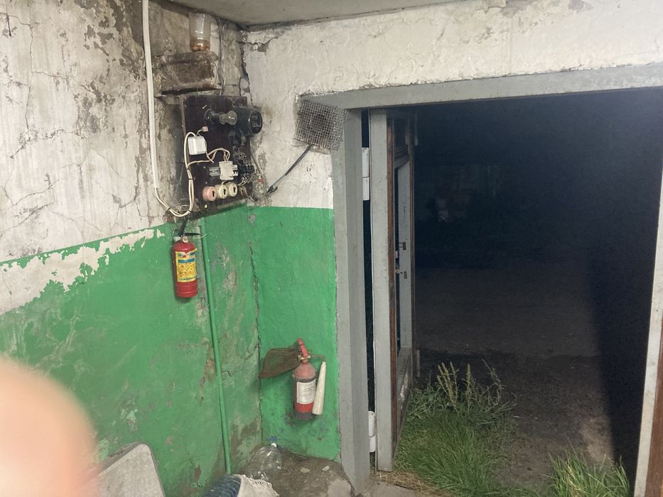 Продам.  Гараж