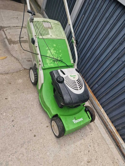 Masina de tuns gazon 4cp +tractiune stare buna Briggs VIKING