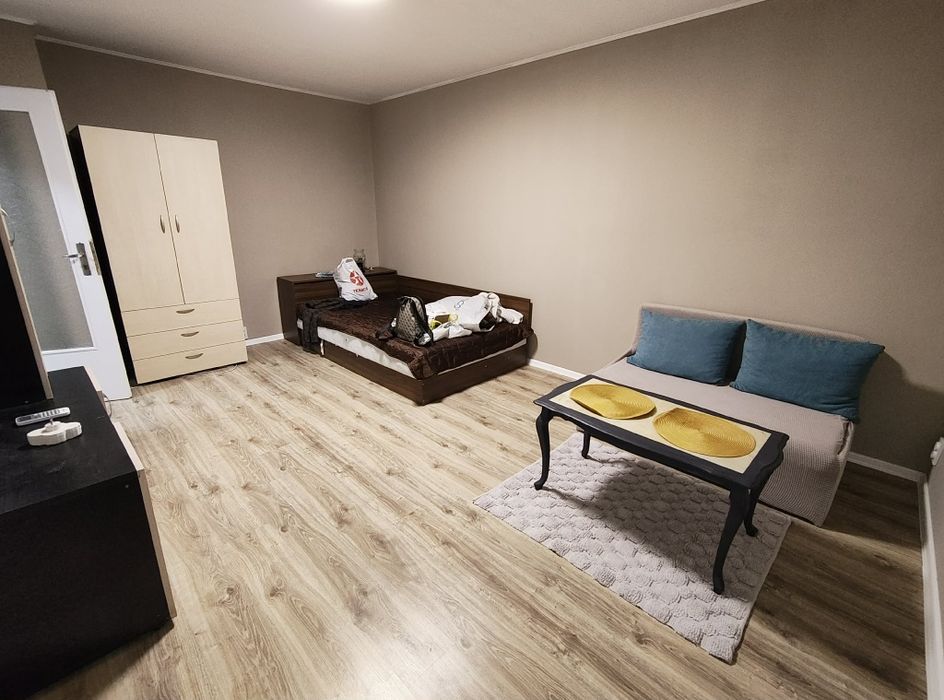 Отдава едностаен -Дружба 3 ,бл 5