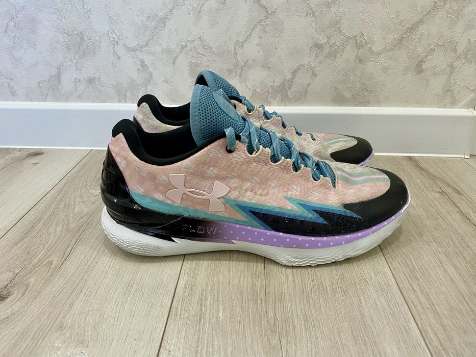 Баскетбольные кроссовки 46