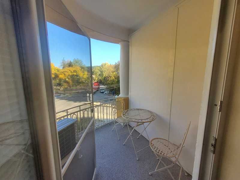 Дава се под наем Тристаен апартамент в Банкя - 110 кв.м за 1060 € - Снимка #12