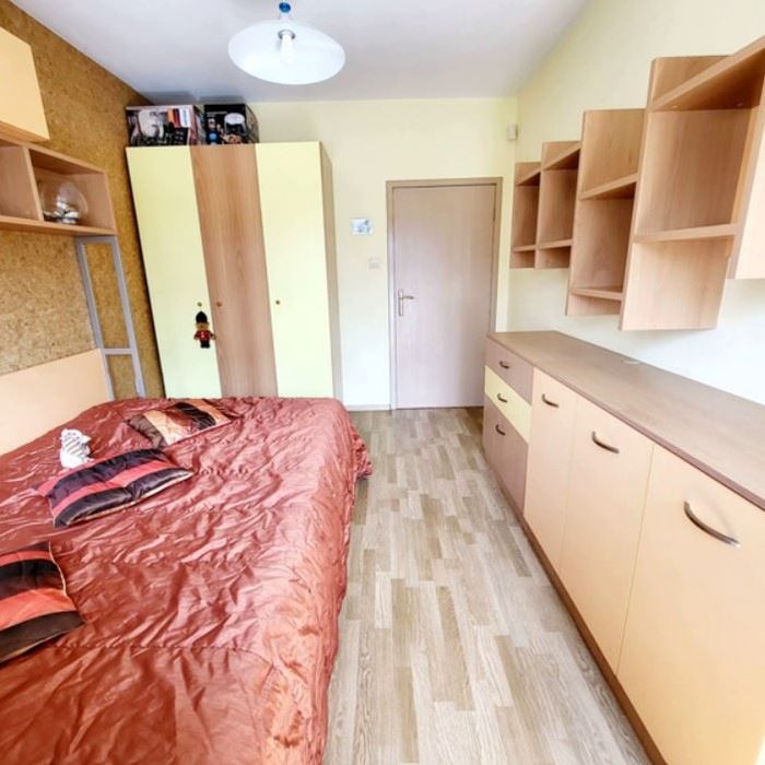 Дава се под наем Тристаен апартамент в София, Лозенец - 84 кв.м за 698.19 € - Снимка #5