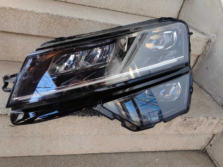 Фар Skoda Karoq LED ляв / Фар Шкода Карок Оригинален