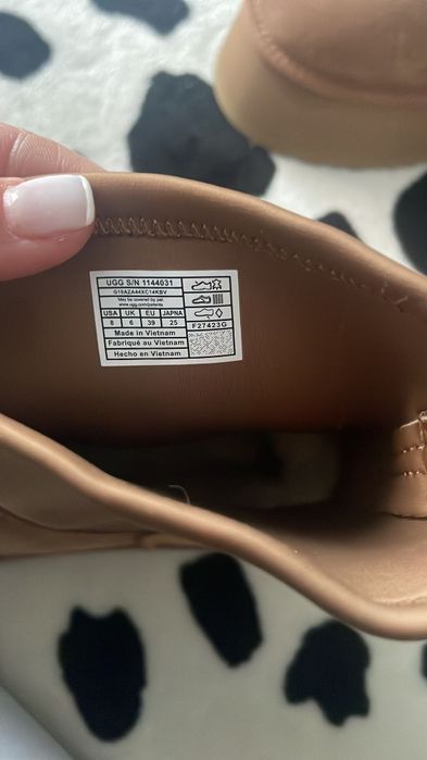 UGG Dipper. Noi! Originale . Mărimea 39