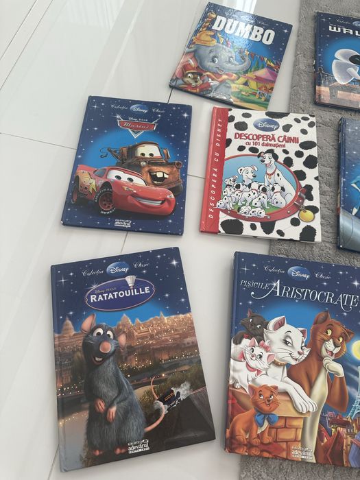Carti Disney 9 bucati la 170 lei