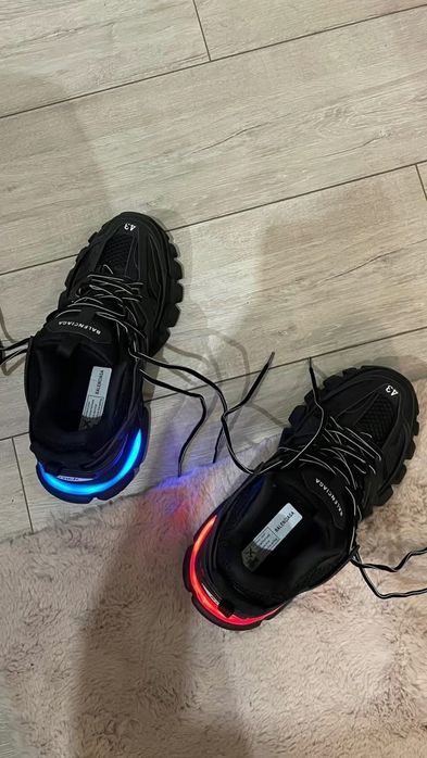 ХИТ 2025! Balenciaga Track LED 35-46