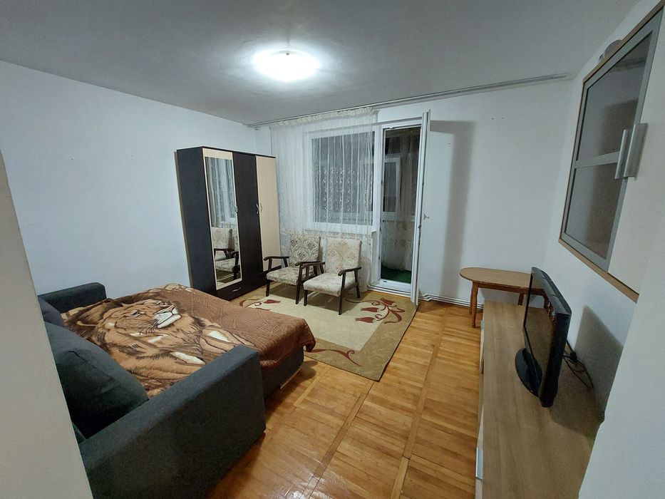 Închiriez garsonieră Maratei