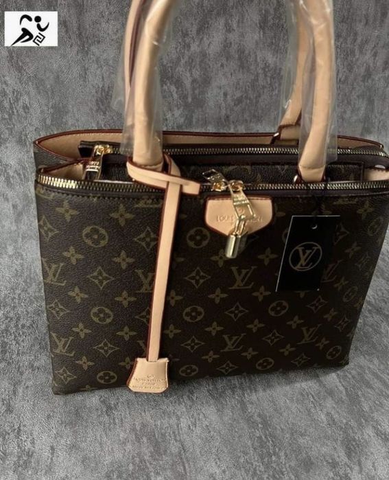 Geanta Louis Vuitton