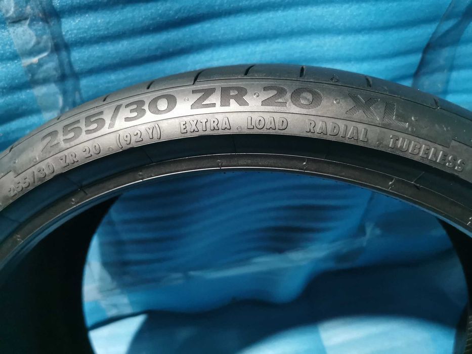 255/30 R20 continental 2 bucati