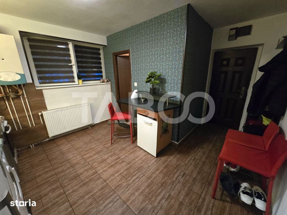 Garsoniera decomandata 28 mp utili mobilata utilata zona Tilisca Sibiu