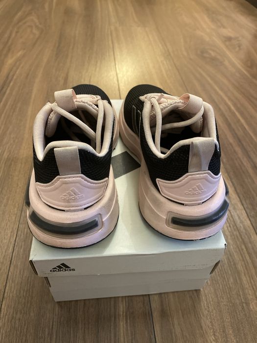 Adidasi noi fetita Adidas marimea 30, interior 18 cm