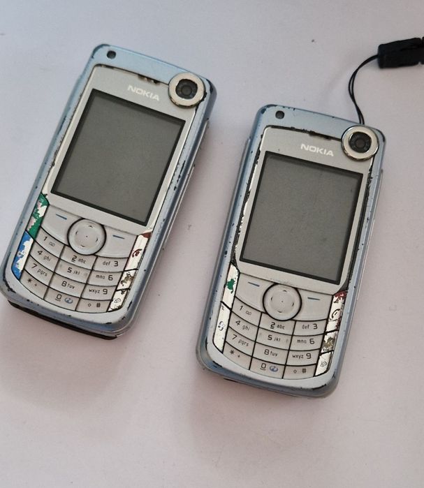 Telefon Nokia cu incarcator.  Pret/ bucata