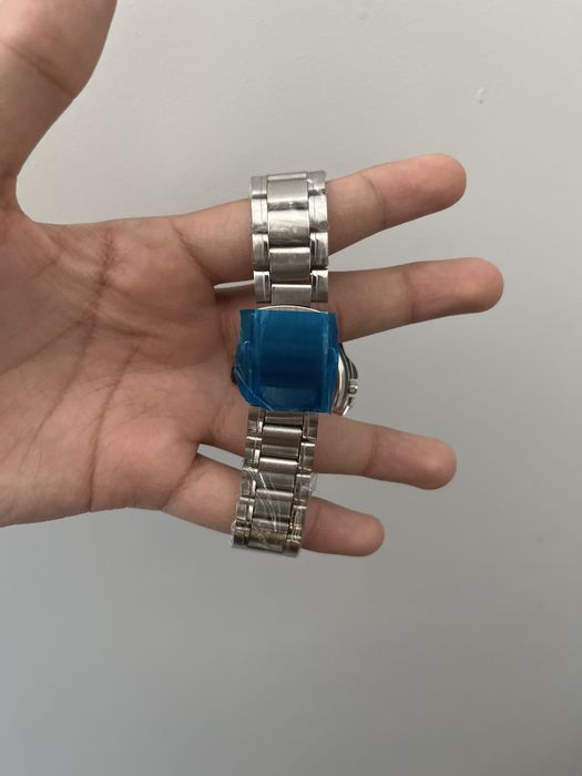 часы CASIO белого цвета