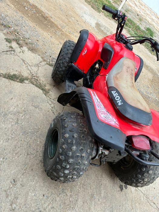 Vând atv  automat  180 cmc