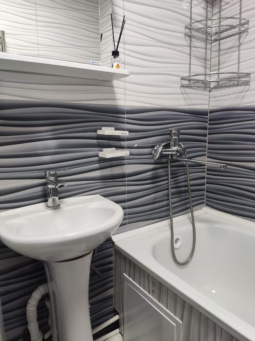 В центре сдаётся 2 ком.кв.Све